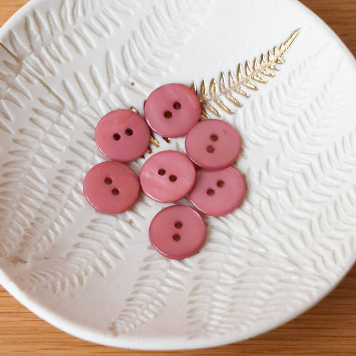 Lise Tailor - Flat mother-of-pearl buttons with 2 holes