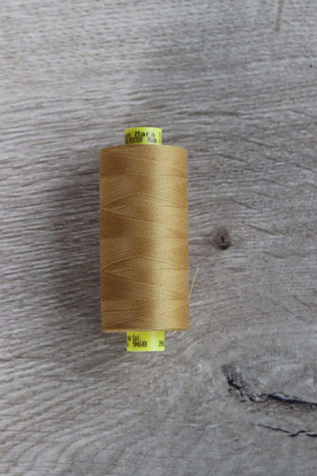 Gutermann Mara Oker Geel Goud 1000m polyester naaigaren