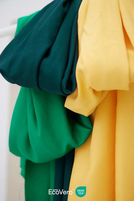 Leia Crepe Bottle Green - Mind the Maker