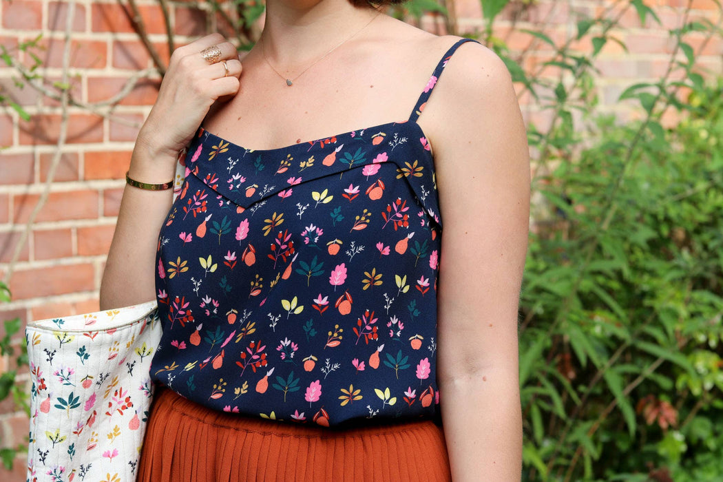 Viscose One Apple a Day - Lise Tailor