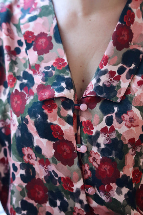 Viscose Twill Flower Drips - Lise Tailor